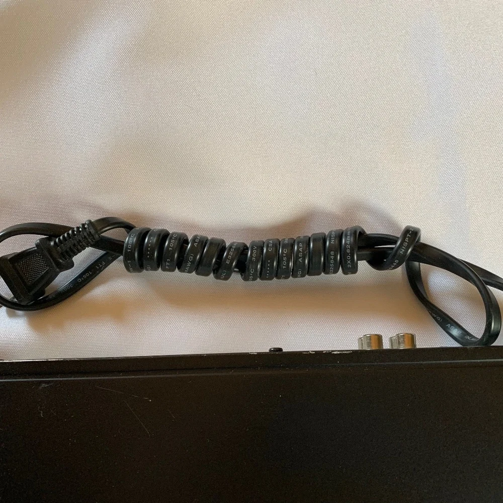 SONY DVD Player with HDMI Cord!  No Remote Control.